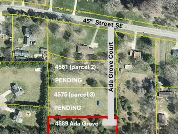 4589 Ada Grove Court SE, Ada, MI 49301