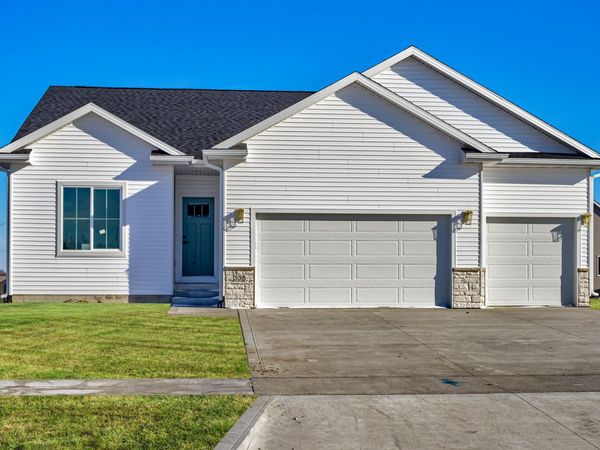 335 Springer Court, Madrid, IA 50156