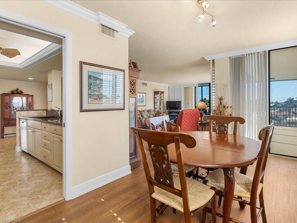 10482 Gulf Shore Dr, Unit 233, Naples, FL 34108 Photo
