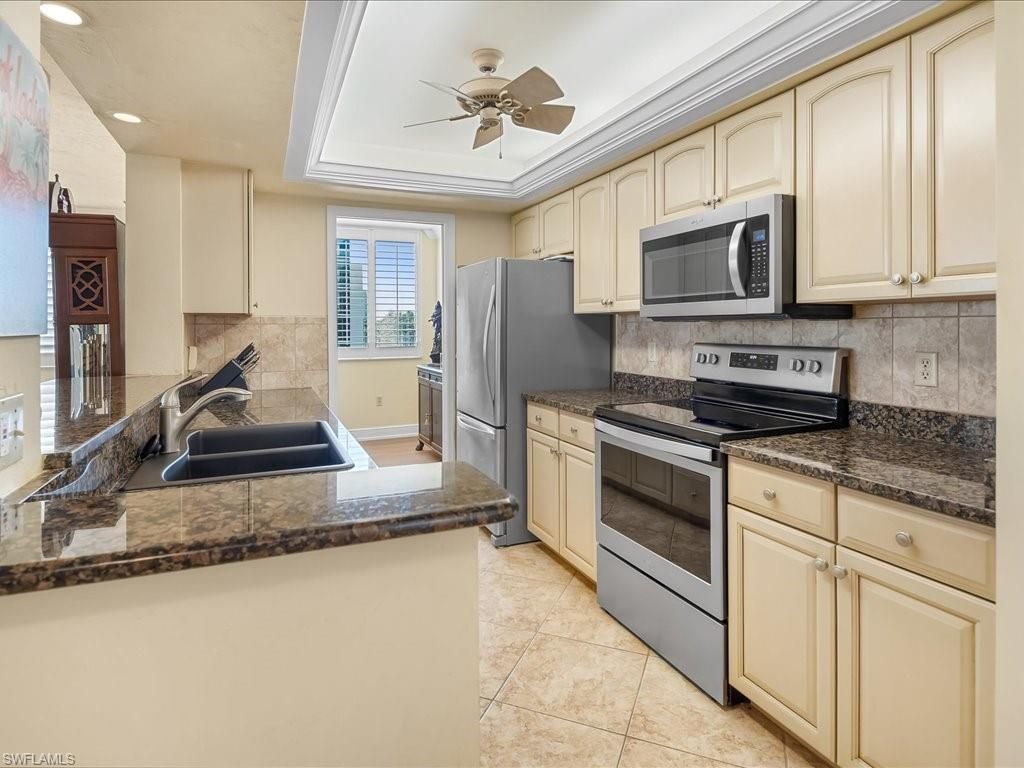 10482 Gulf Shore Dr, Unit 233, Naples, FL 34108 Photo