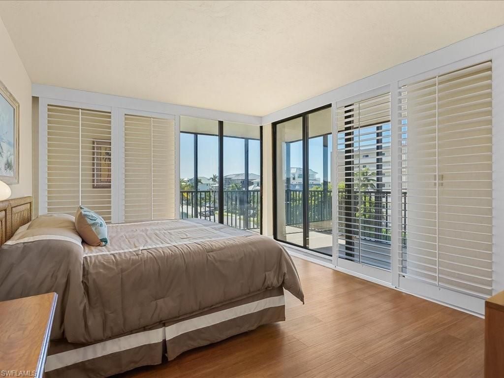 10482 Gulf Shore Dr, Unit 233, Naples, FL 34108 Photo