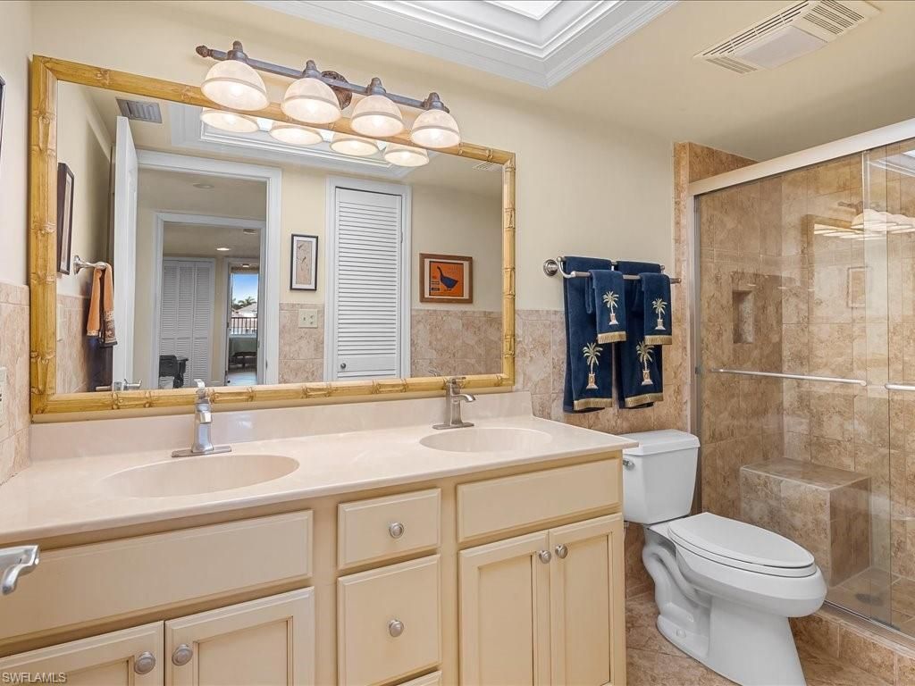 10482 Gulf Shore Dr, Unit 233, Naples, FL 34108 Photo