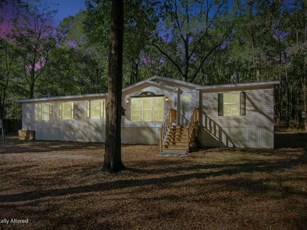 6108 Old River Road, Baker, FL 32531