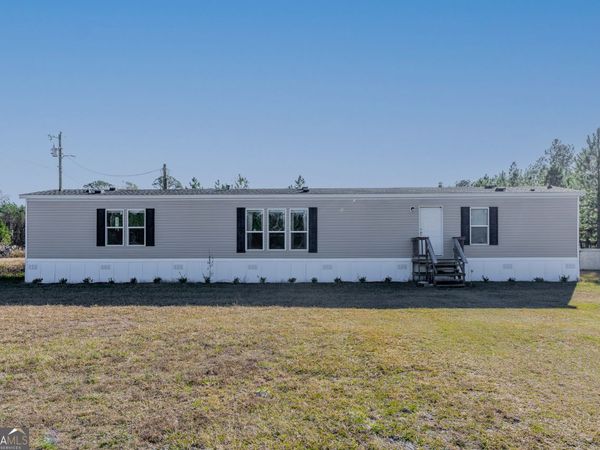 877 Leland Smith Road, Homerville, GA 31634