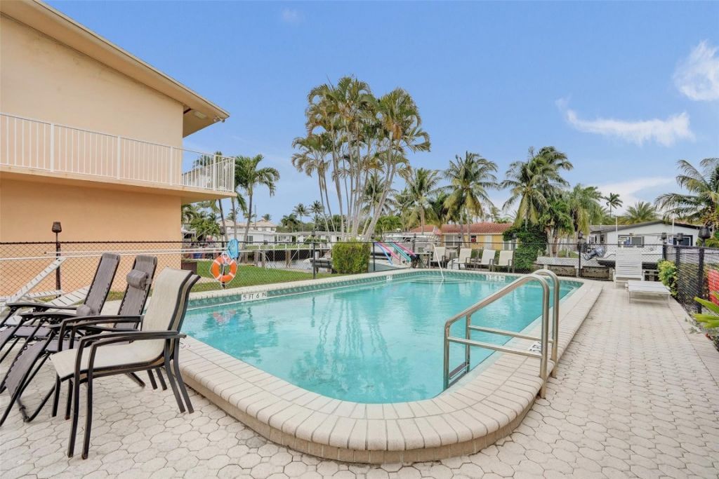 301 E Mcnab Road, Unit 115, Pompano Beach, FL 33060 Photo