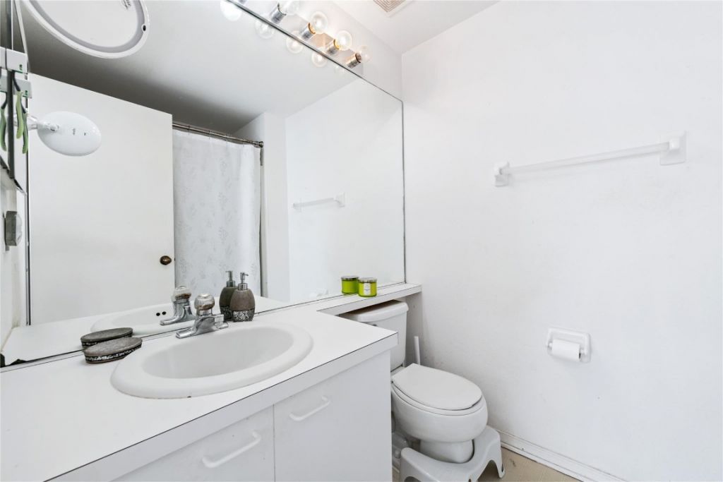 11000 Middle Golf Court, Tamarac, FL 33321 Photo