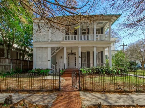 1803 CALHOUN Street, New Orleans, LA 70118