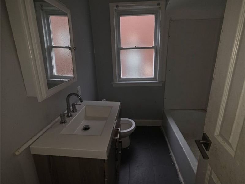 3852 Lee Heights Boulevard, Cleveland, OH 44128 Photo 23