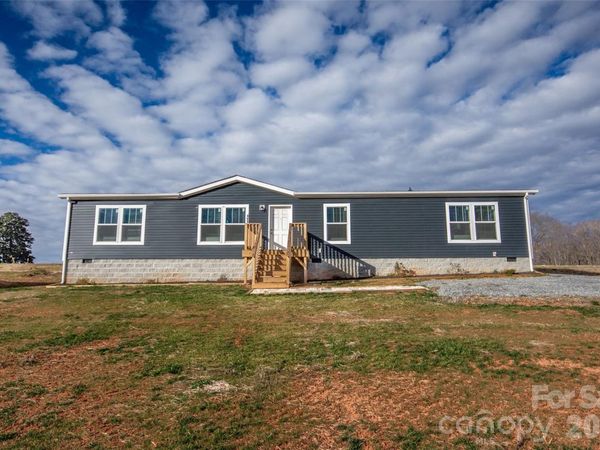 489 Eagle Mills Road , Hamptonville, NC 27020