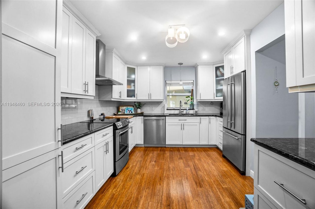 505 Maplewood Dr, Greenacres, FL 33415 Photo