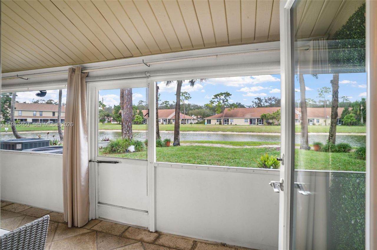 505 Maplewood Dr, Greenacres, FL 33415 Photo