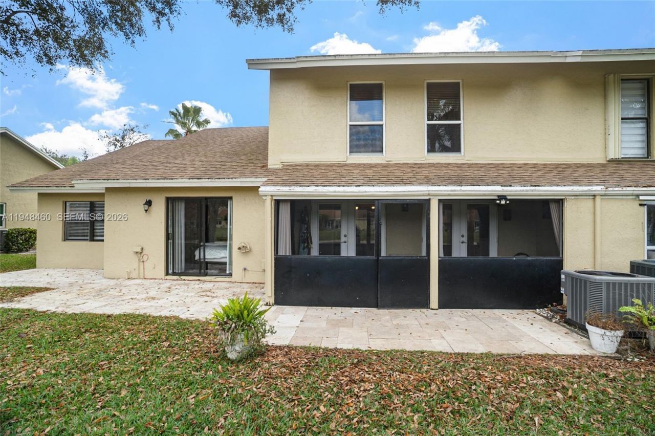 505 Maplewood Dr, Greenacres, FL 33415 Photo