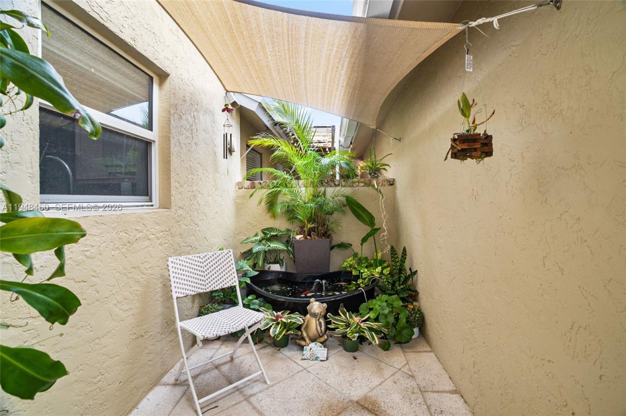 505 Maplewood Dr, Greenacres, FL 33415 Photo