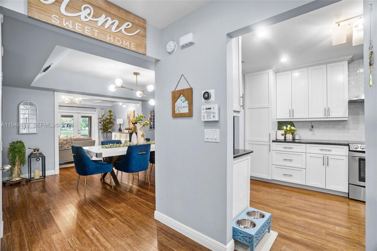 505 Maplewood Dr, Greenacres, FL 33415 Photo