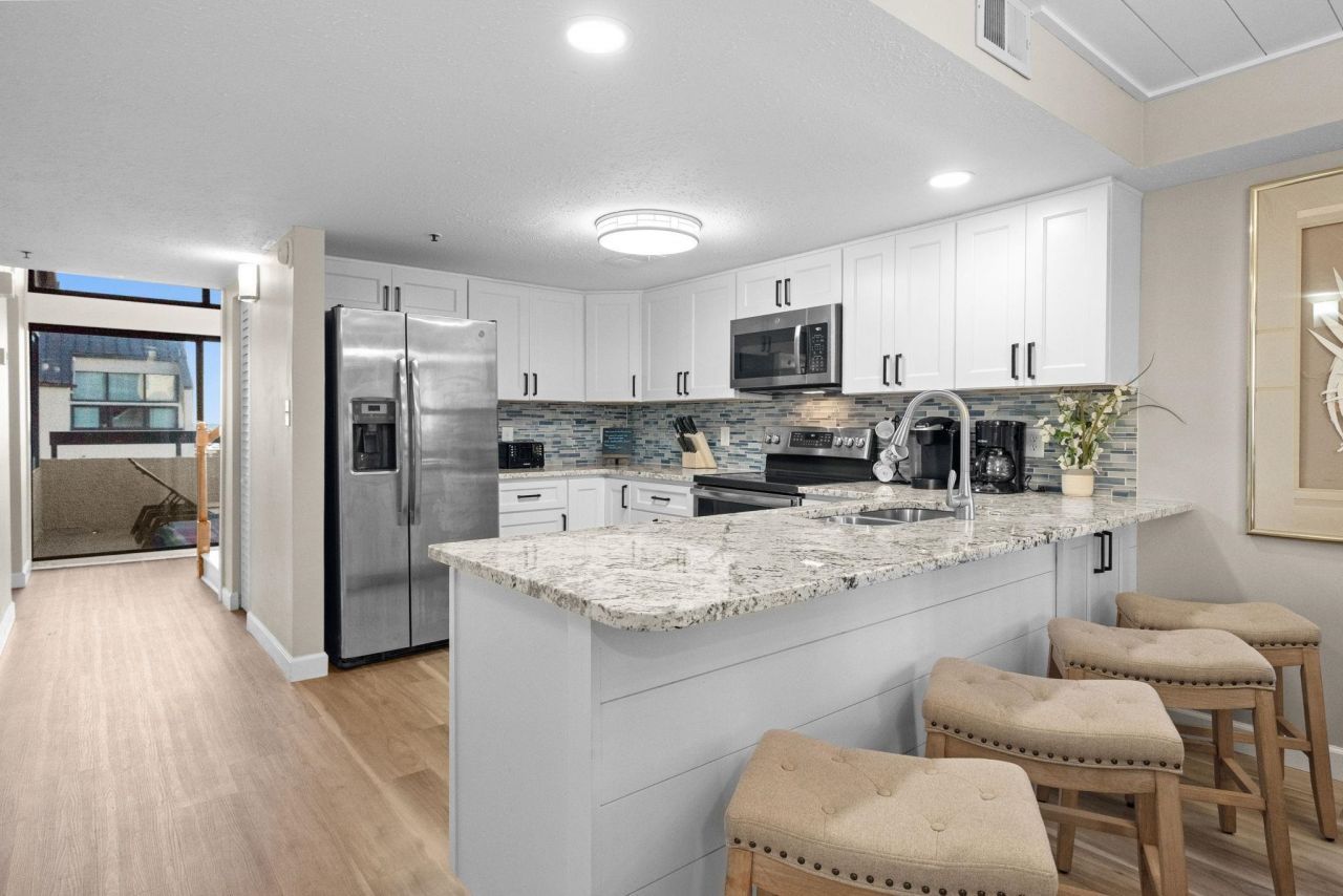 6100 N Ocean Blvd. Photo 9