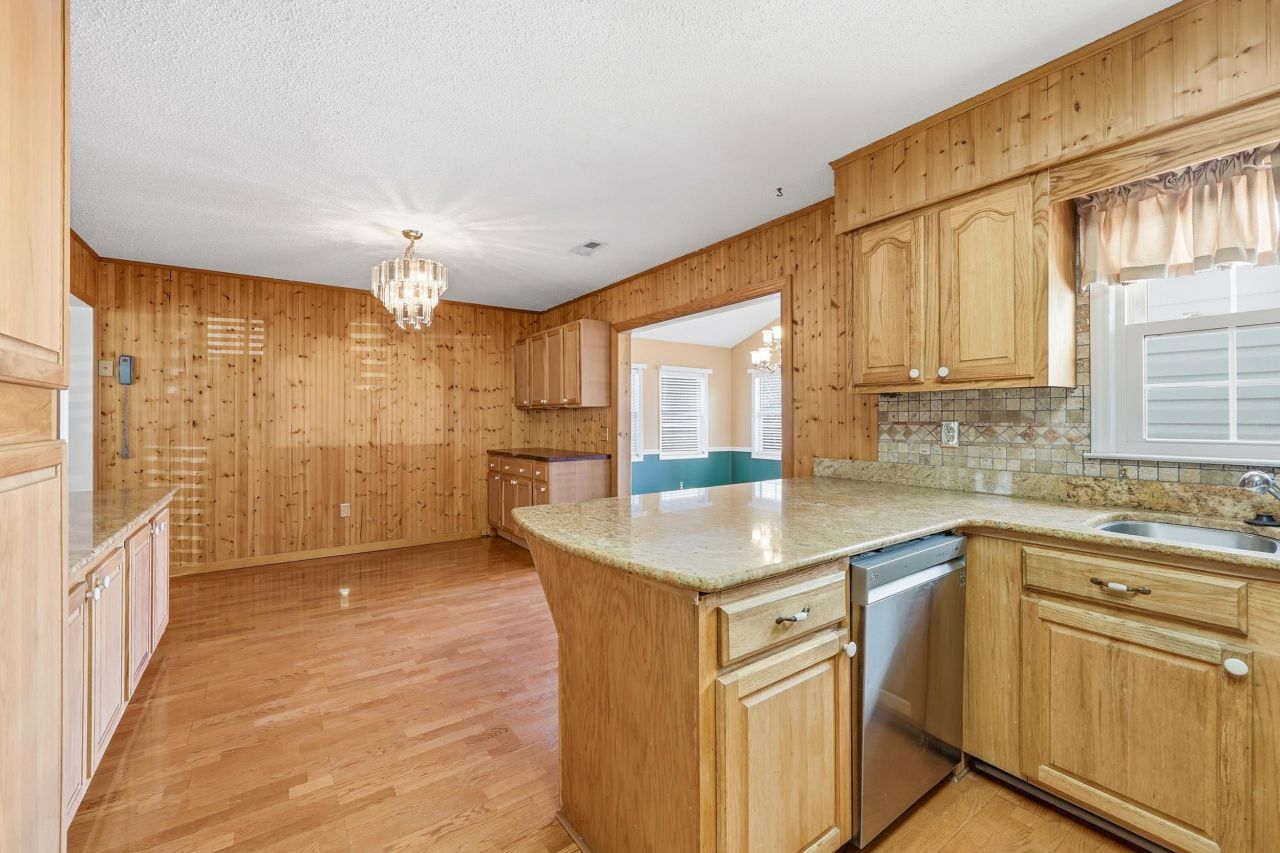 708 Luttie Rd. Photo 19