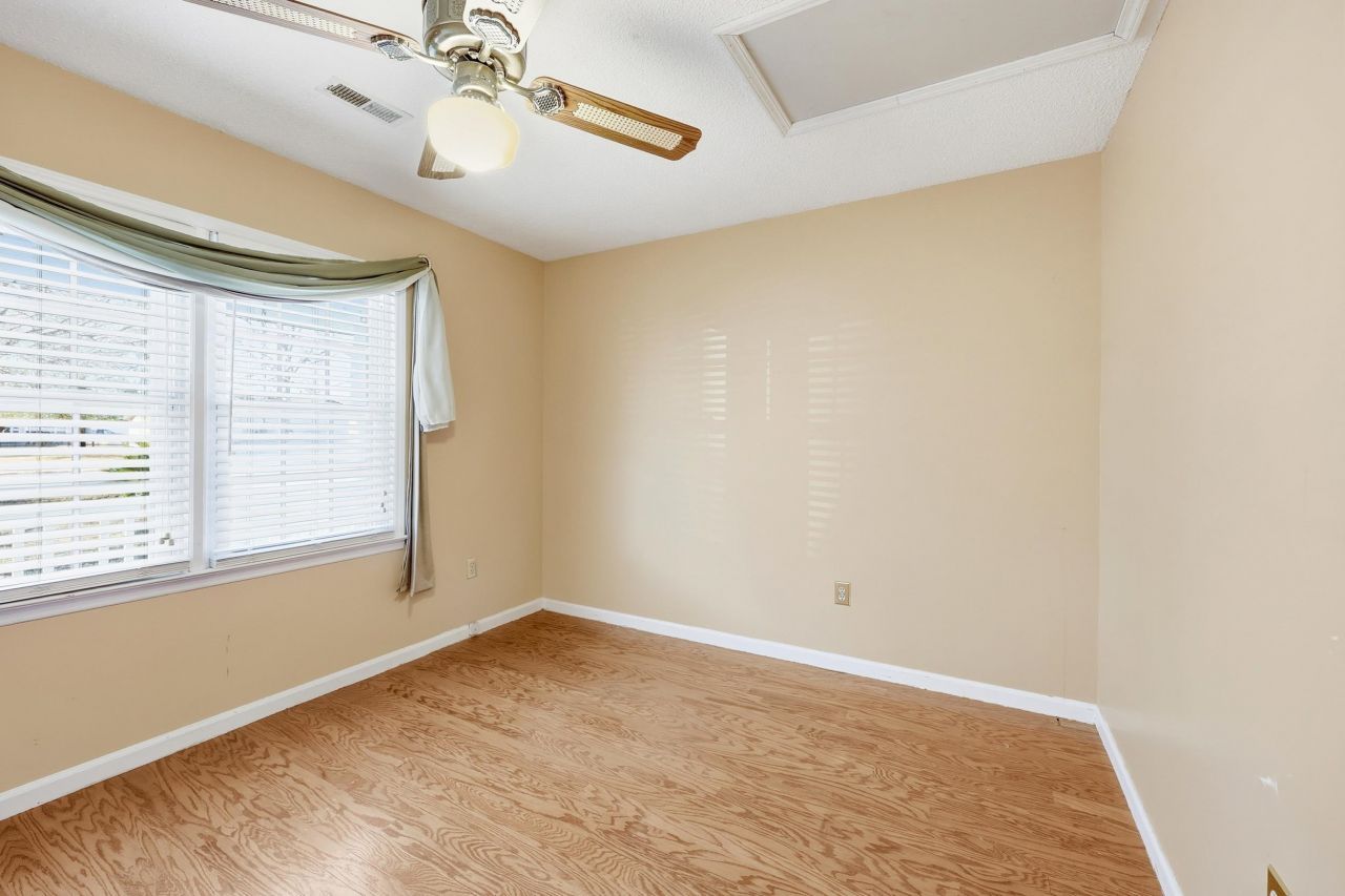 708 Luttie Rd. Photo 6