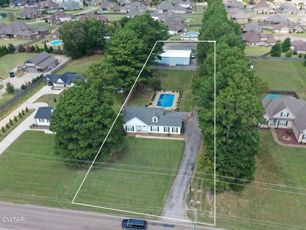 975 Ashport Road, Jackson, TN 38305