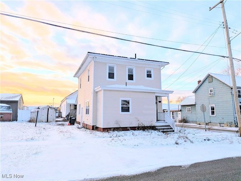 117 N Market Street, Waynesburg, OH 44688 Photo 2