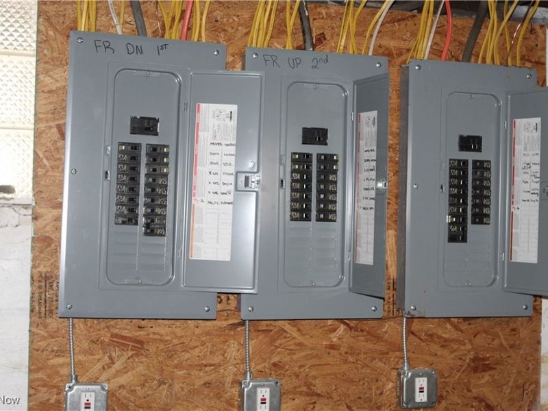 4100 Mapledale Avenue, Cleveland, OH 44109 Photo 18