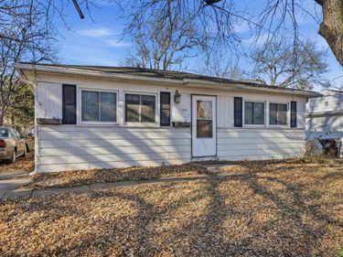 1231 N 54th Street, Lincoln, NE 68504
