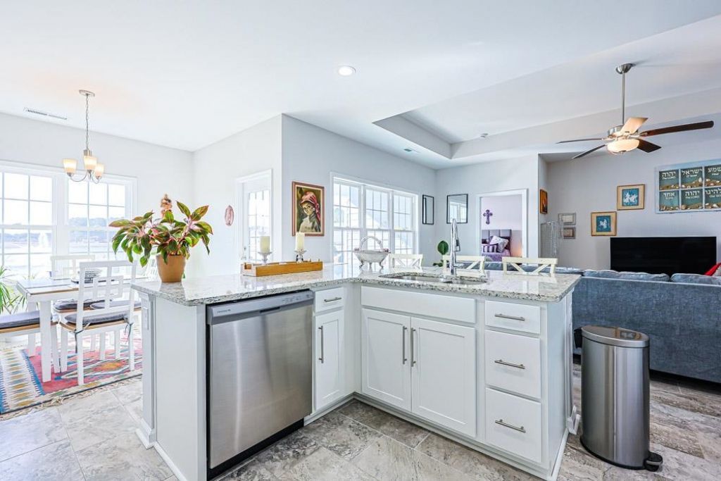 2821 Rivolet Dr. Photo 6