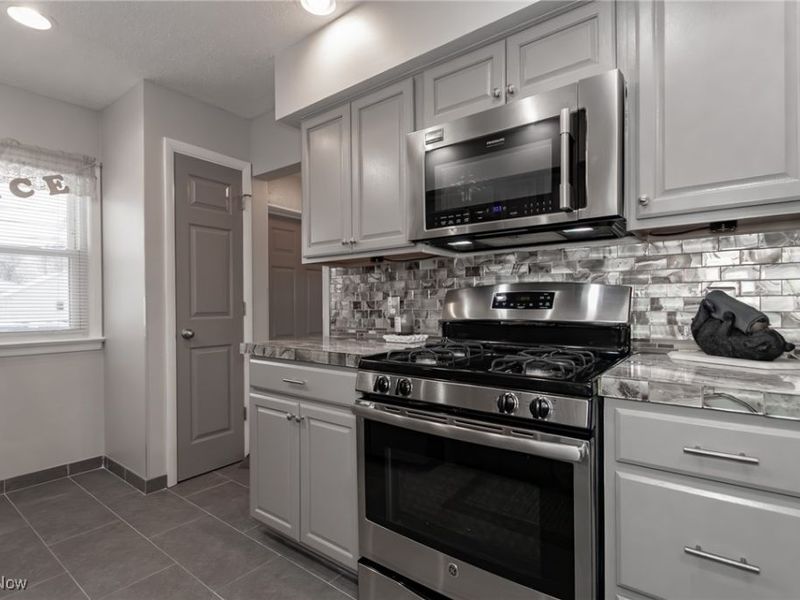 30116 Barjode Road, Willowick, OH 44095 Photo 26