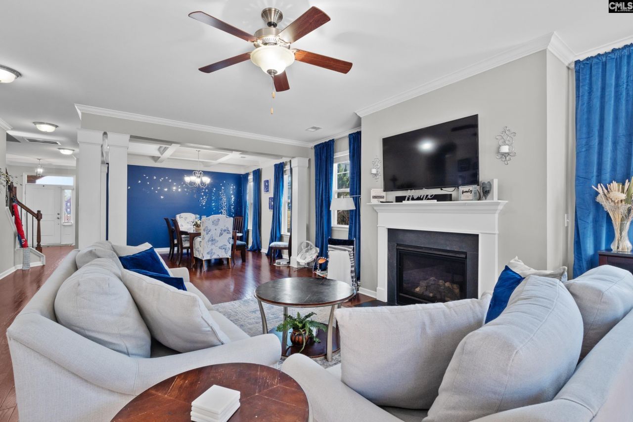 649 Upper Trail Photo 11