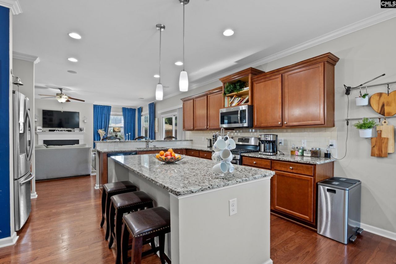 649 Upper Trail Photo 15