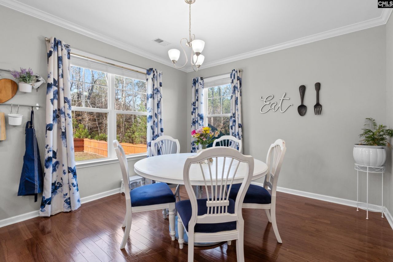 649 Upper Trail Photo 16