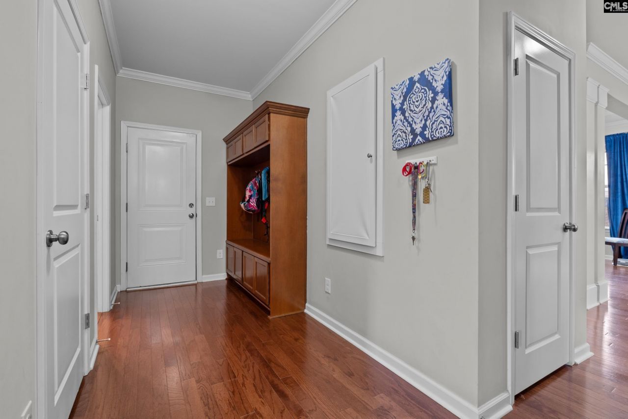 649 Upper Trail Photo 18