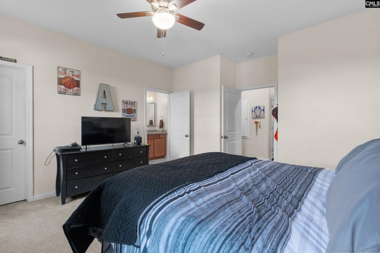 649 Upper Trail Photo 20