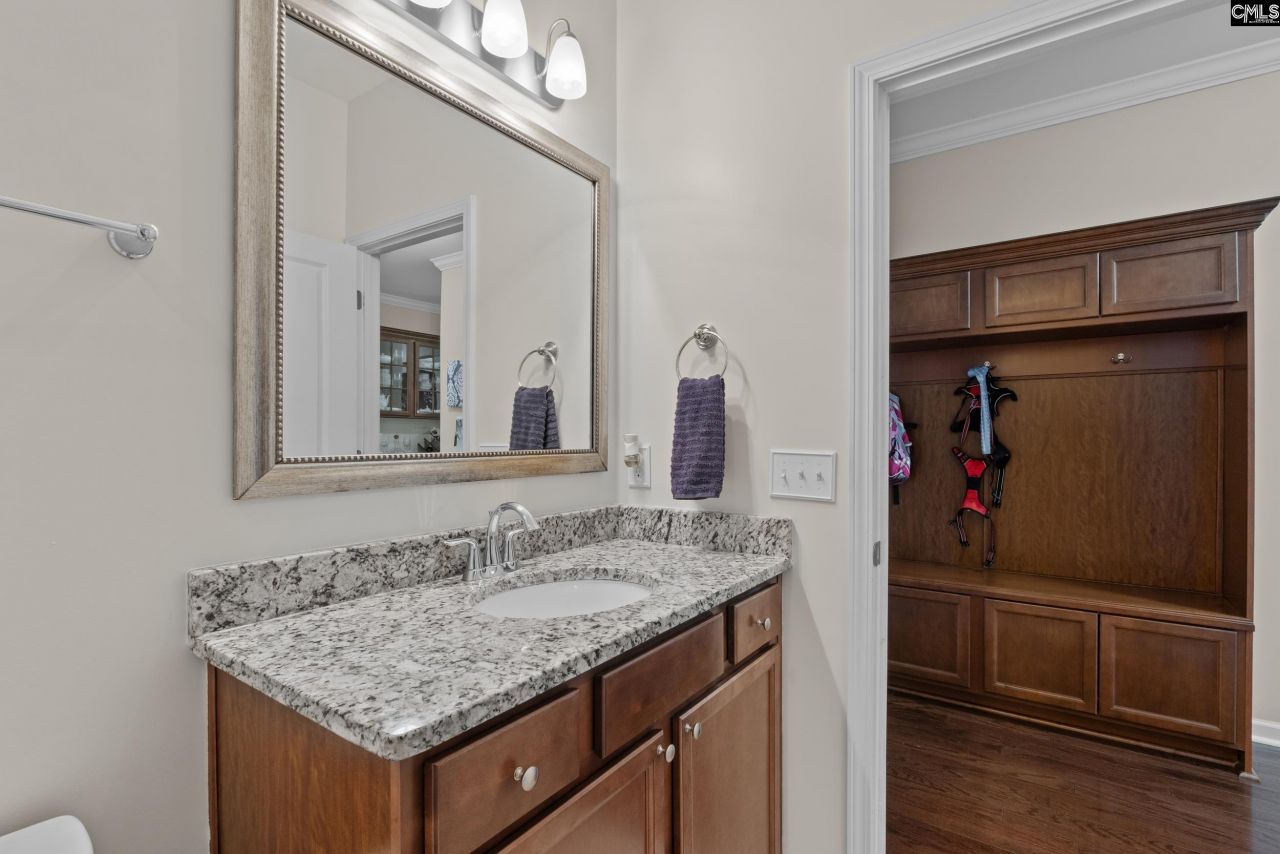 649 Upper Trail Photo 22