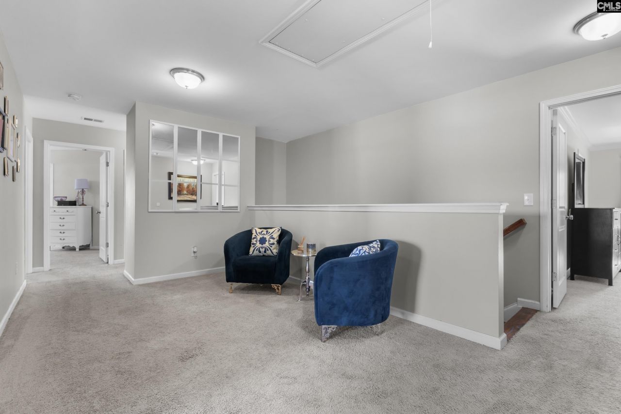 649 Upper Trail Photo 23