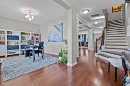 649 Upper Trail photo 4