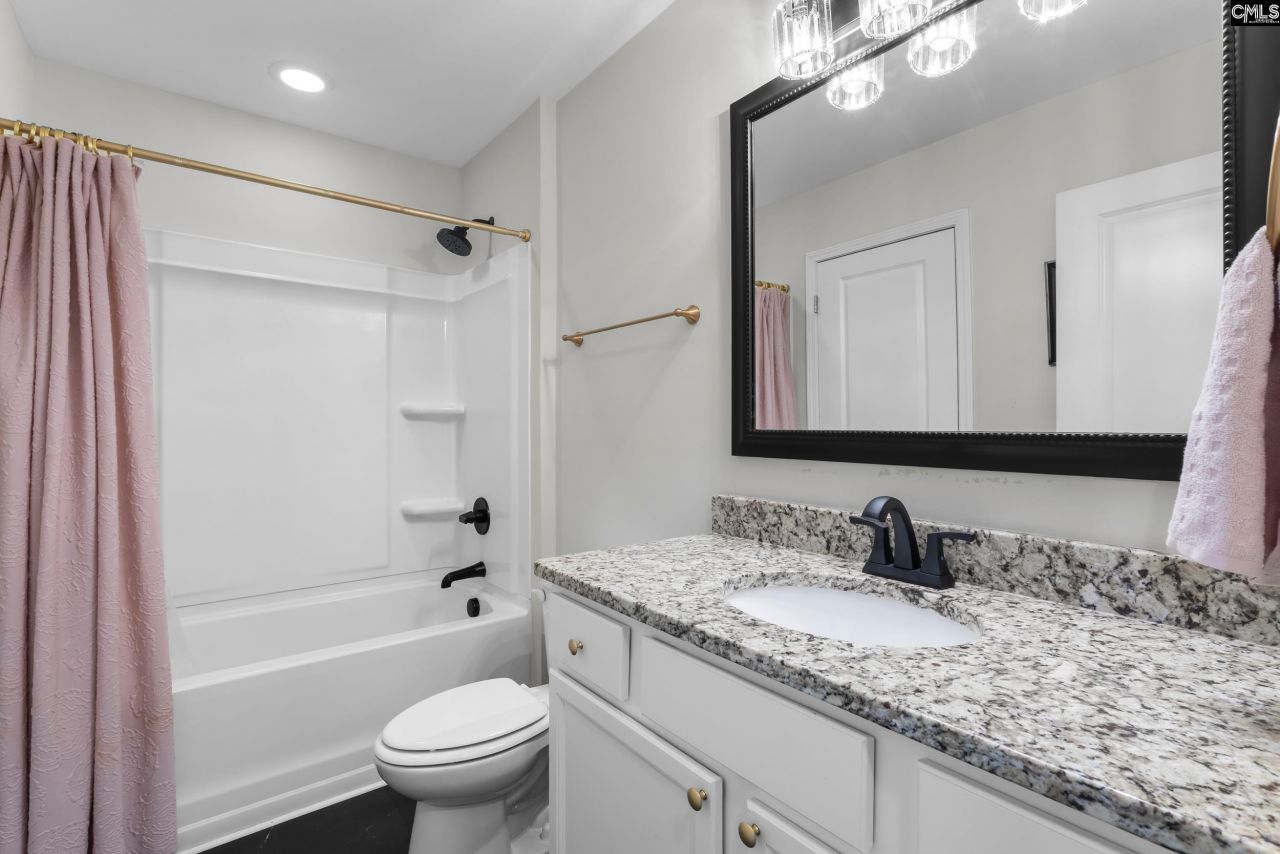 649 Upper Trail Photo 41