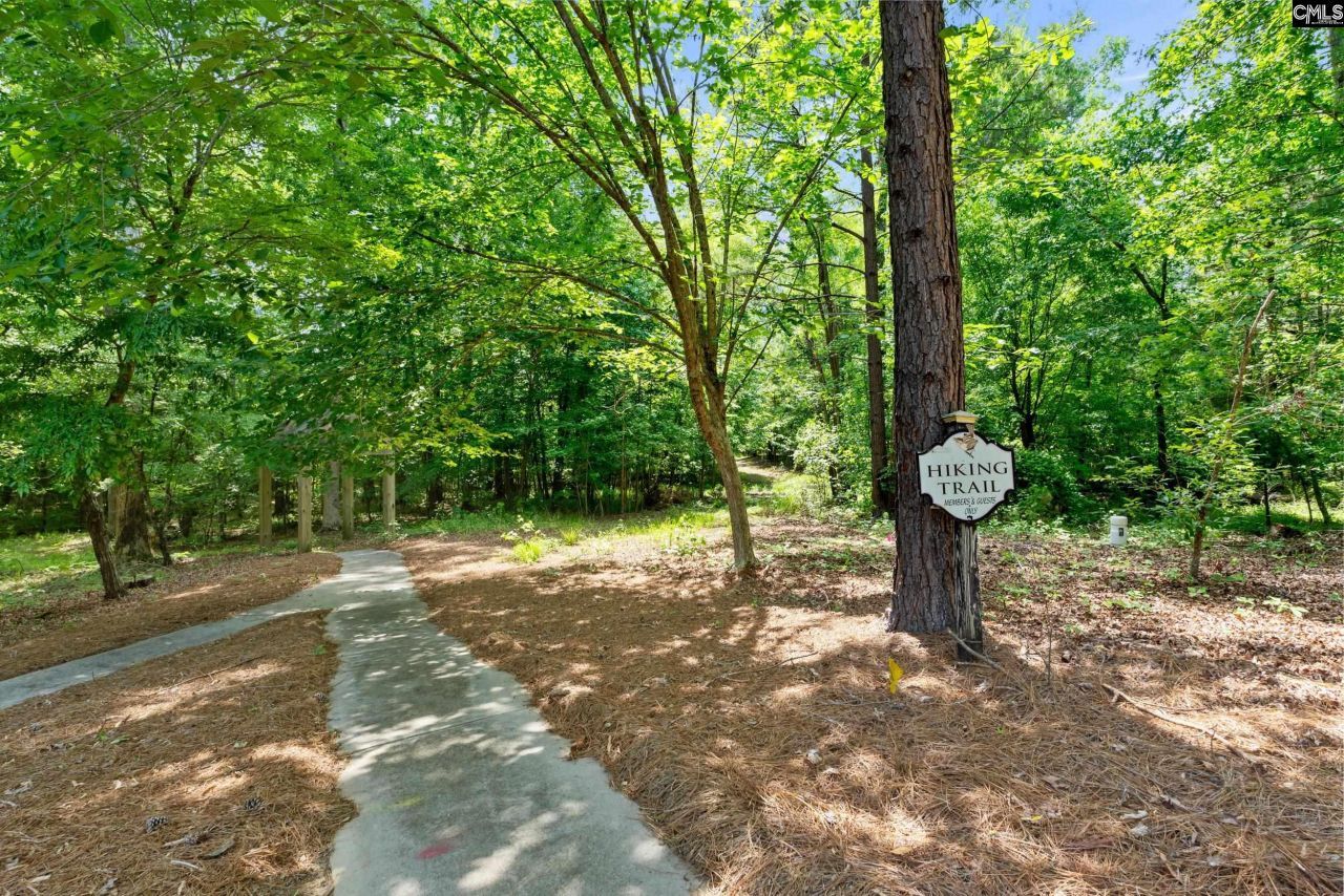 649 Upper Trail Photo 52