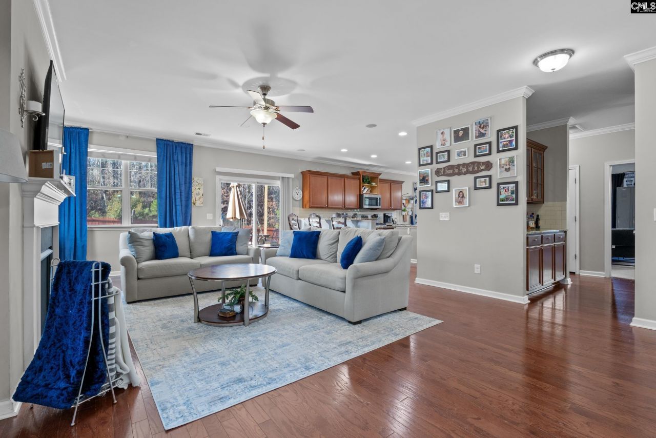 649 Upper Trail Photo 9