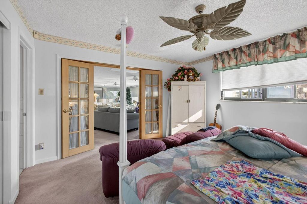 752 Lagoon Drive, North Palm Beach, FL 33408 Photo