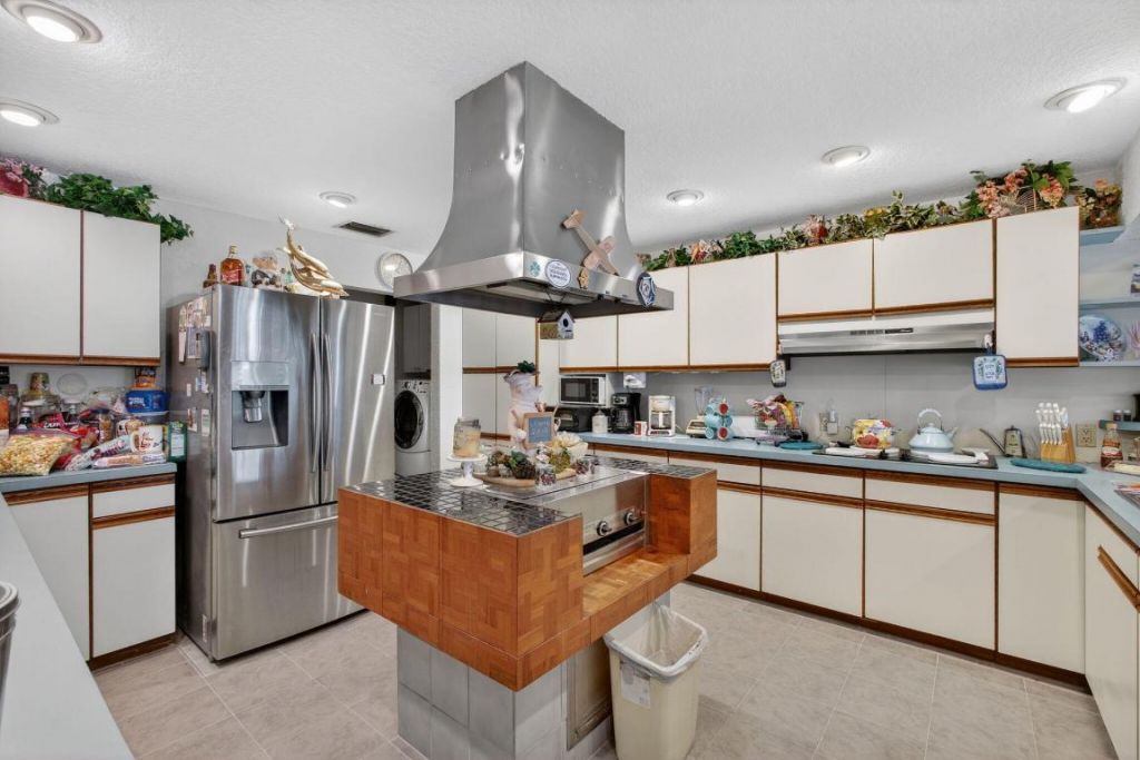 752 Lagoon Drive, North Palm Beach, FL 33408 Photo