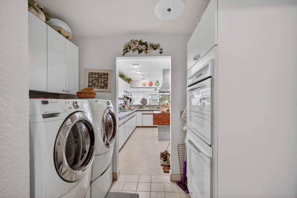 752 Lagoon Drive, North Palm Beach, FL 33408 Photo