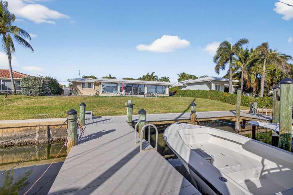 752 Lagoon Drive, North Palm Beach, FL 33408 Photo