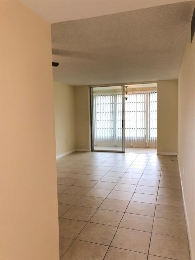 8590 Sunrise Lakes Boulevard, Unit 106, Sunrise, FL 33322 Photo