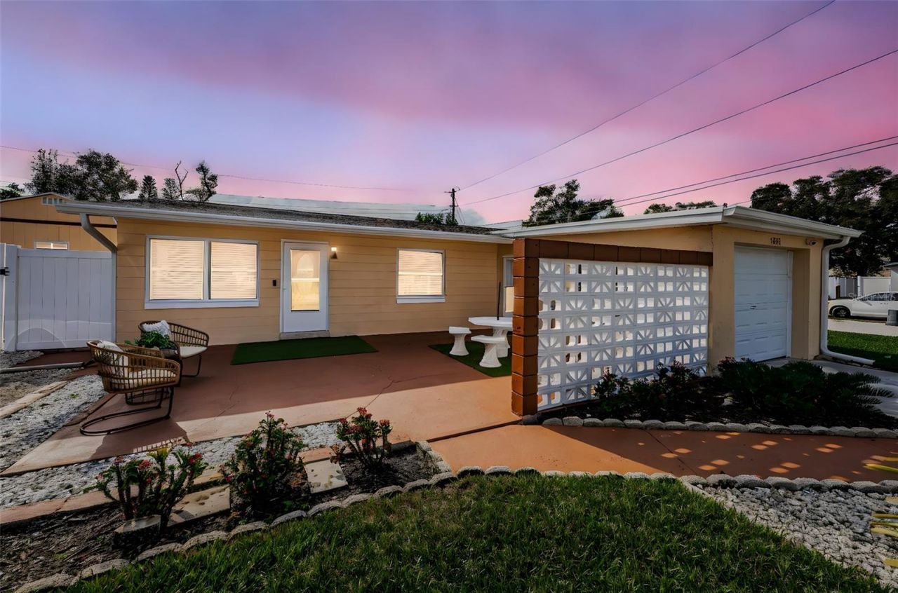 5880 81st Avenue N, Pinellas Park, FL 33781 Main Photo