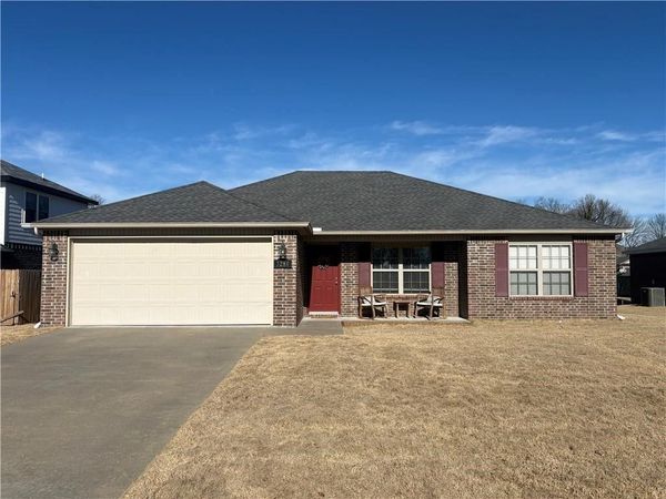 3280 Laurel Spring Cove, Springdale, AR 72762