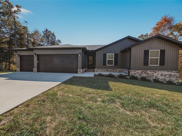 11 Kirkliston Lane, Bella Vista, AR 72715