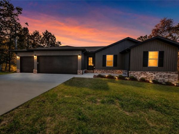 11 Kirkliston Lane, Bella Vista, AR 72715