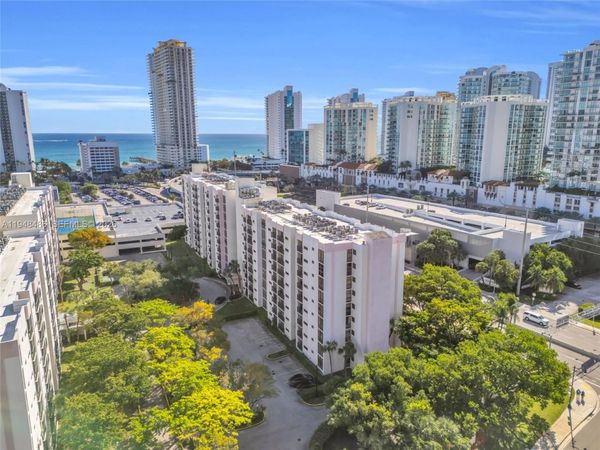 16909 N Bay Rd, Unit 217, Sunny Isles Beach, FL 33160
