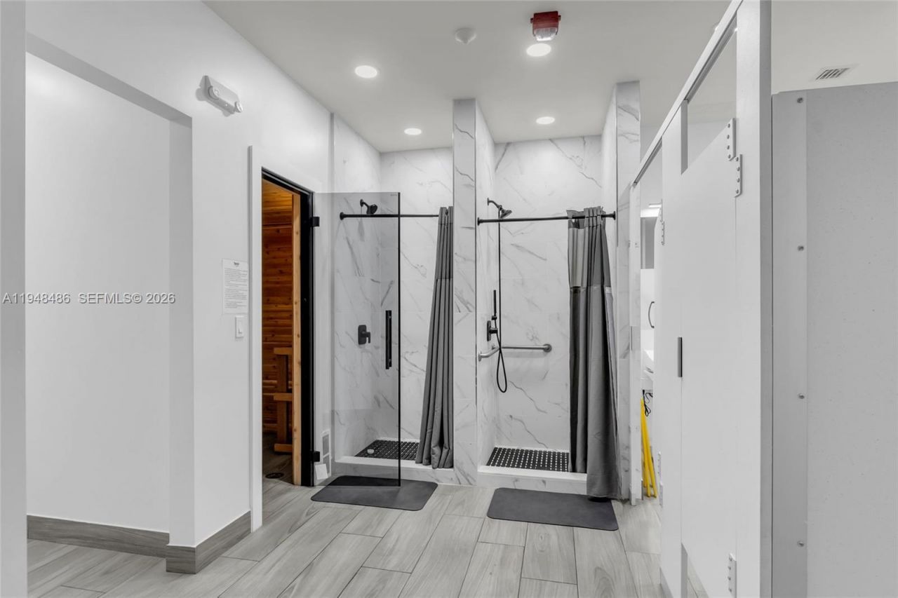 16909 N Bay Rd, Unit 217, Sunny Isles Beach, FL 33160 Photo