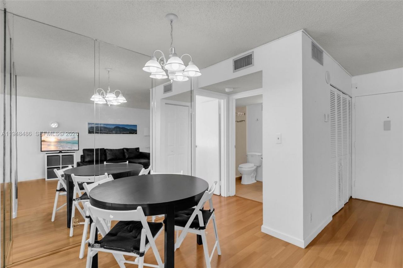 16909 N Bay Rd, Unit 217, Sunny Isles Beach, FL 33160 Photo